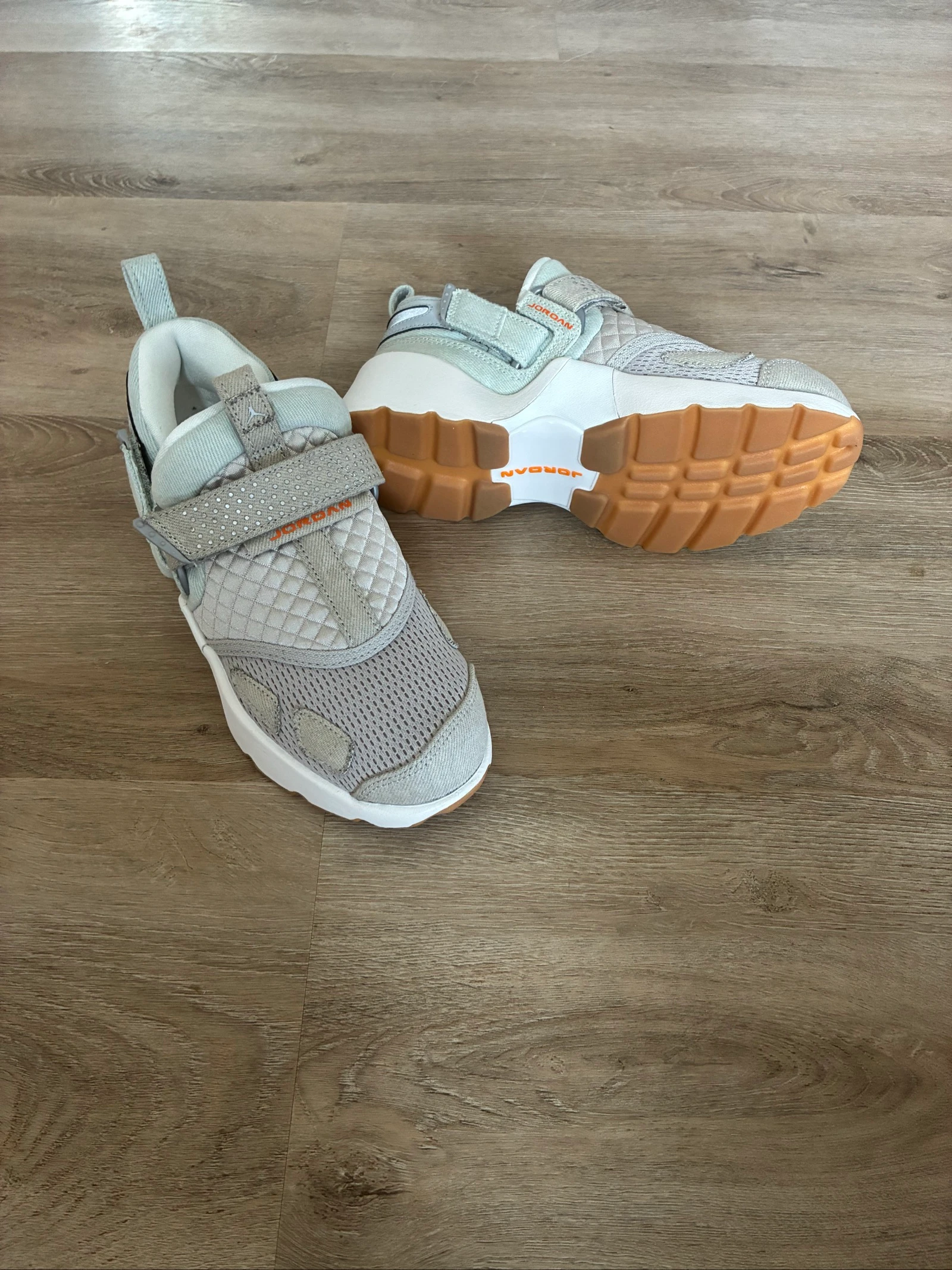 Basket Jordan Trunner LX taille 36,5 – photo 6